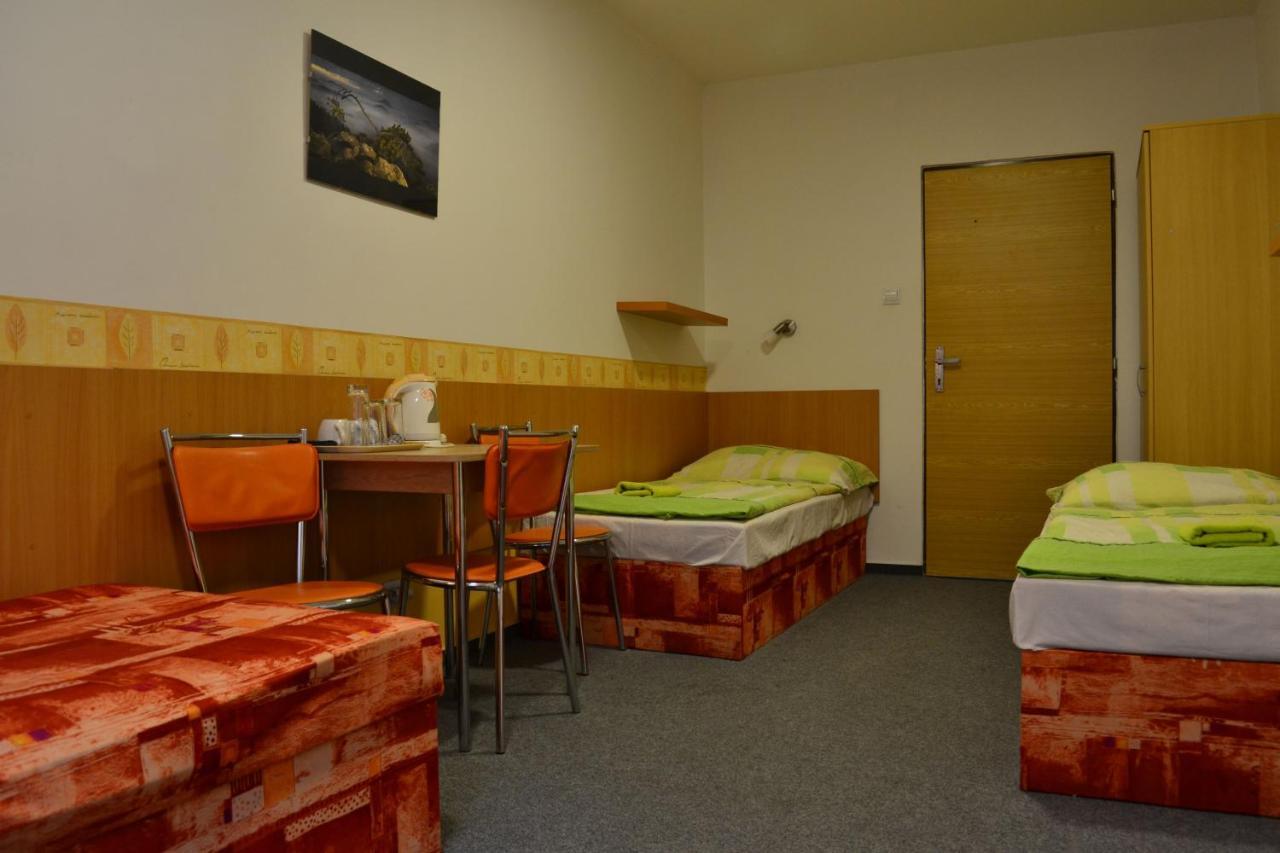 Hotel Decin Na Skrivance Εξωτερικό φωτογραφία