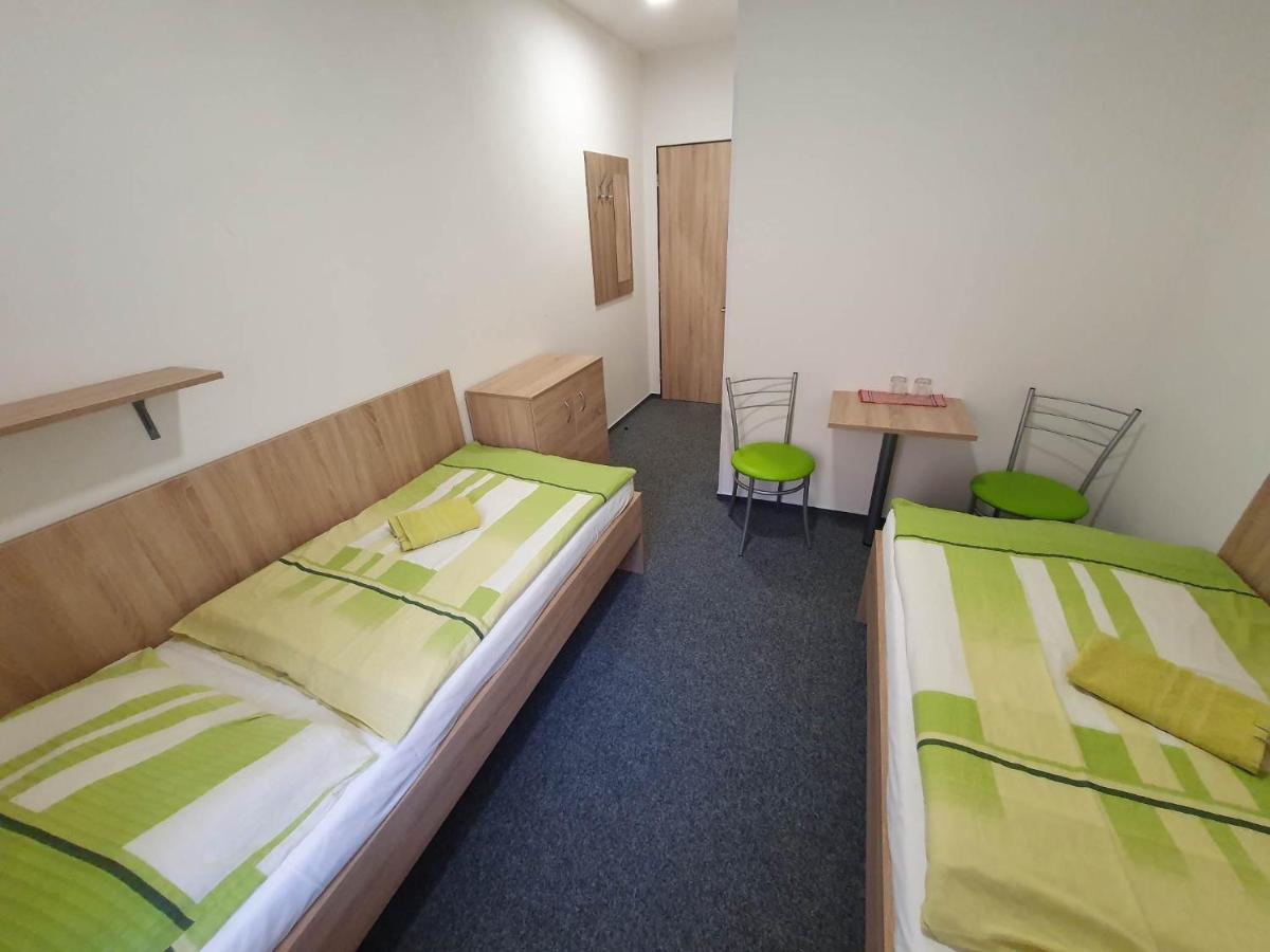 Hotel Decin Na Skrivance Εξωτερικό φωτογραφία