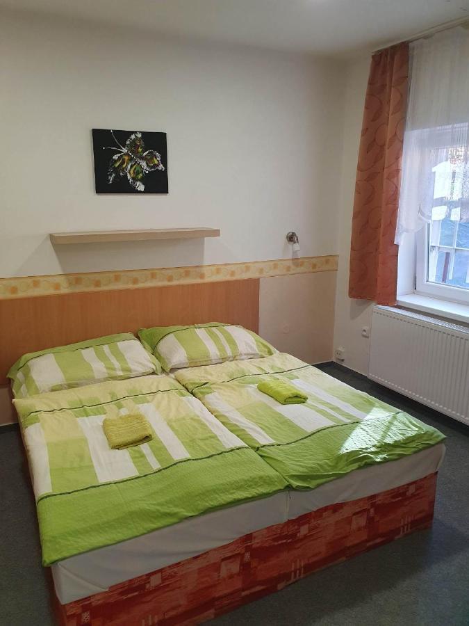 Hotel Decin Na Skrivance Εξωτερικό φωτογραφία