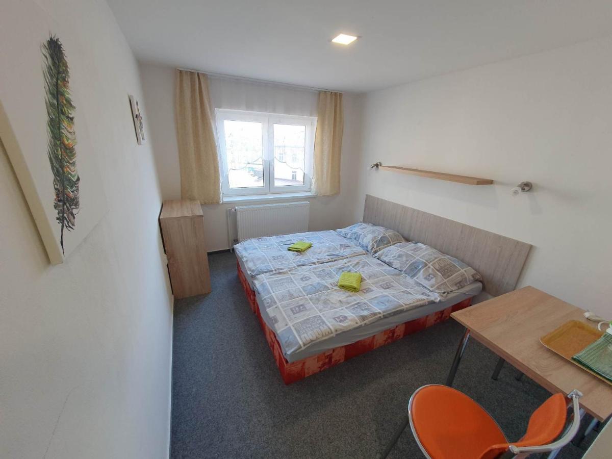 Hotel Decin Na Skrivance Εξωτερικό φωτογραφία