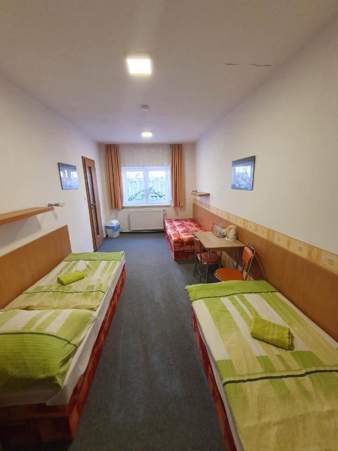Hotel Decin Na Skrivance Εξωτερικό φωτογραφία